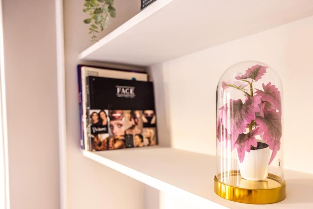 Casa vacanze Stunning 3 Bed In New Malden, South West -newly Decorated - Free Parking - Ultrafast Wifi - Smart Tv - Netflix - Sleeps Up To 6! Close To Wimbledon And Kingston. Londra